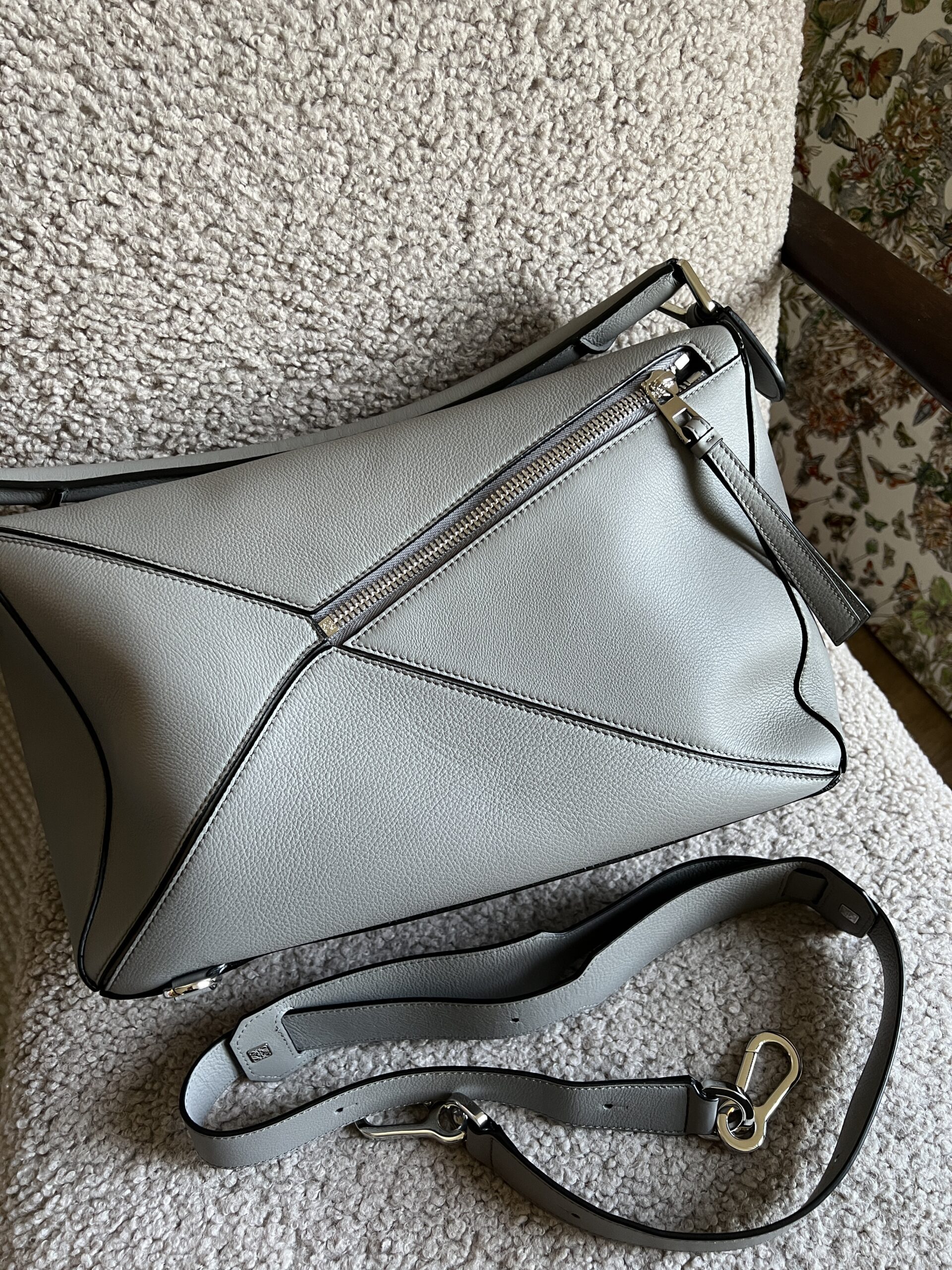 LOEWE Puzzle Bag Large Asphalt - Obrázek 3