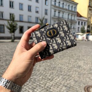 DIOR Montaigne 30 Dahlia Wallet 2023