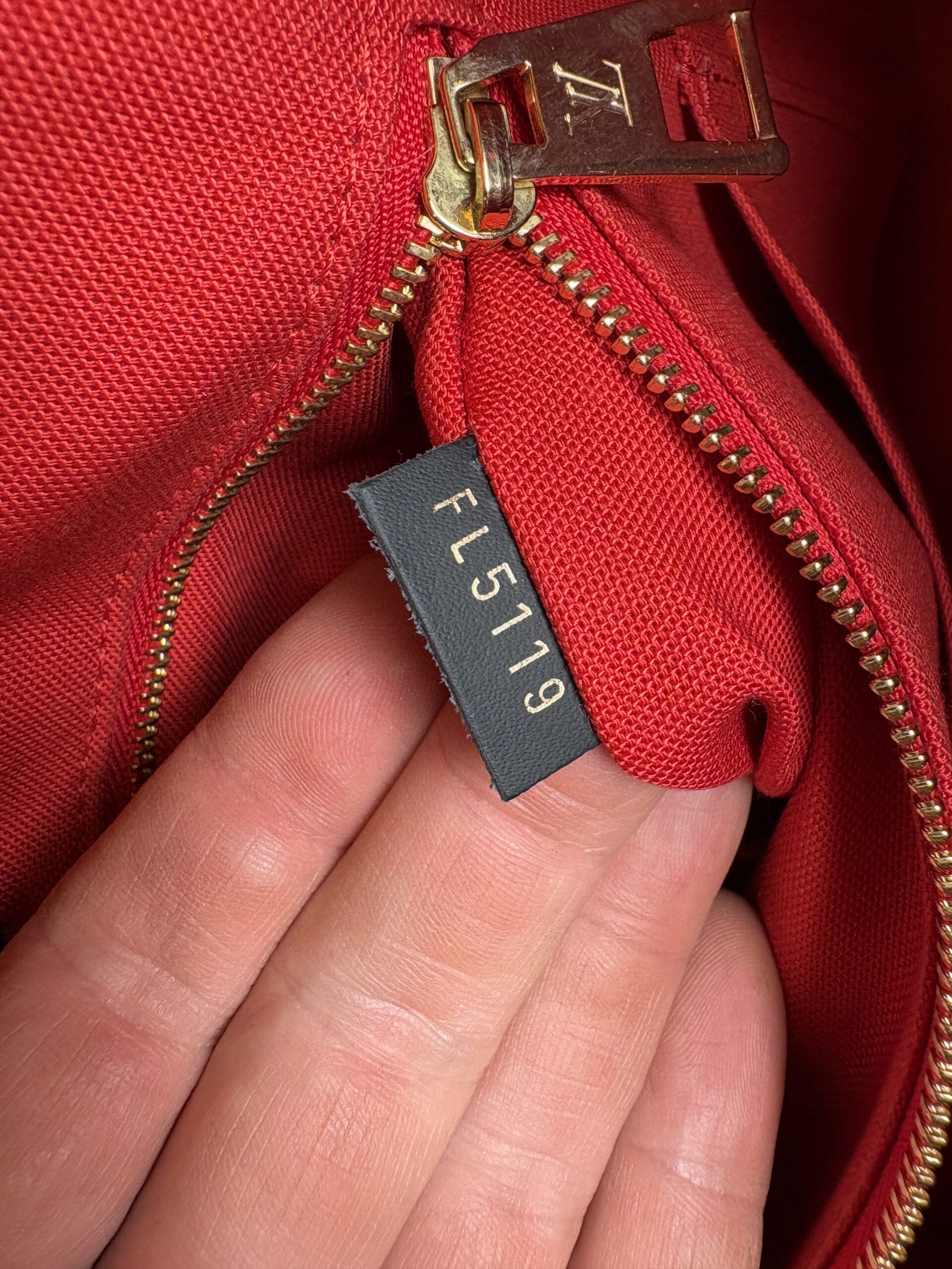 LOUIS VUITTON Onthego GM 2019 - Obrázek 6