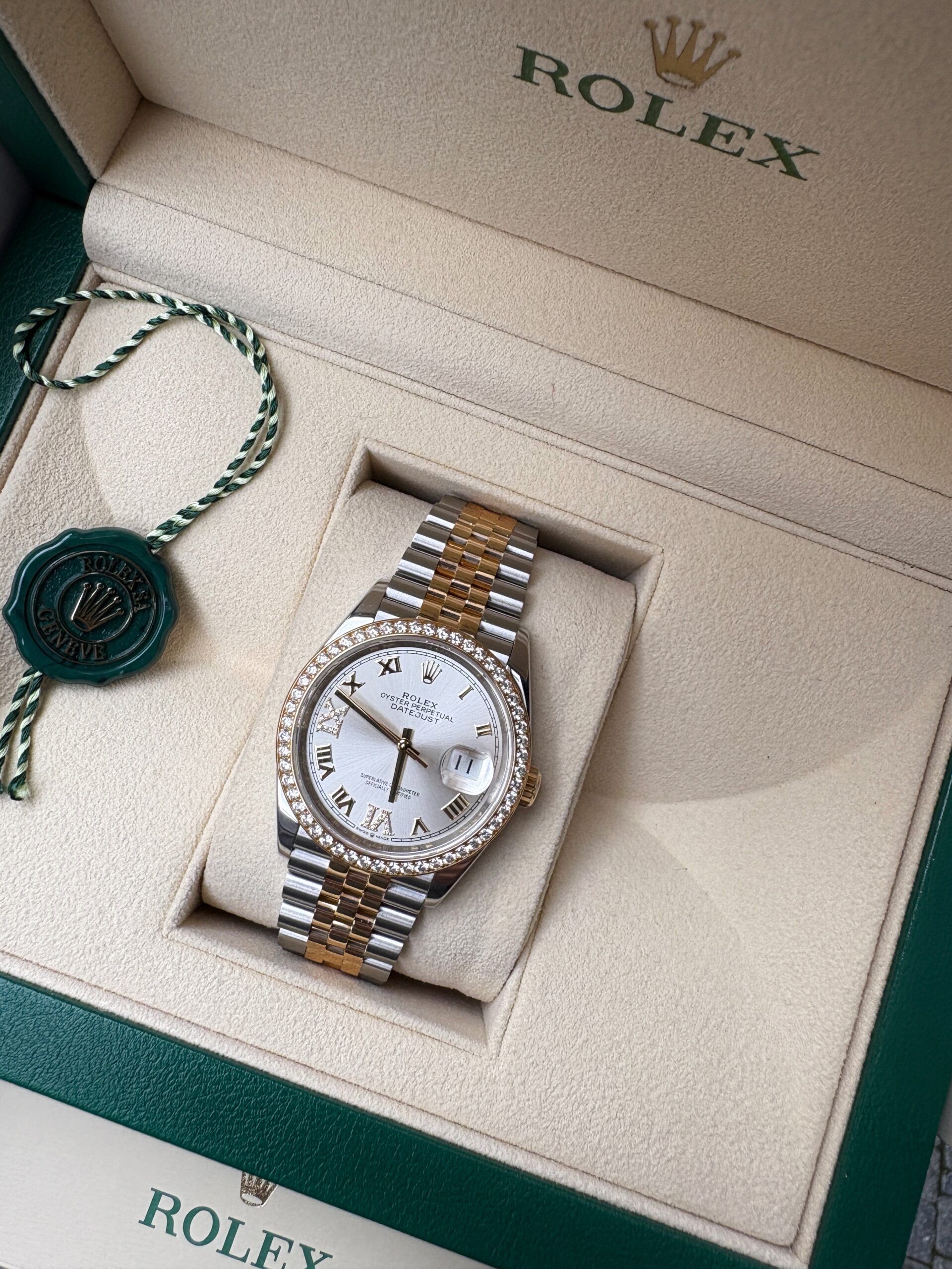 ROLEX Datejust 36 126283 RBR Bi-Color Diamonds