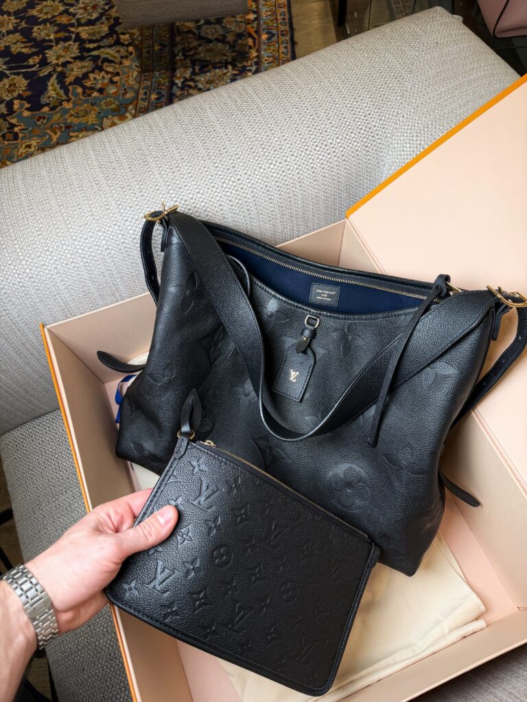 LOUIS VUITTON Caryall MM Empreinte Leather Noir