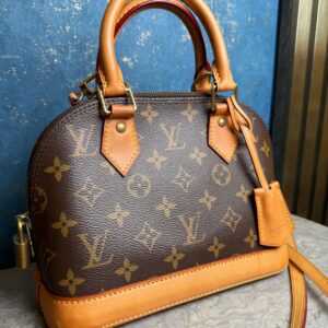 LOUIS VUITTON Alma BB Monogram