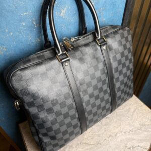 LOUIS VUITTON Porte-Documents Voyage PM