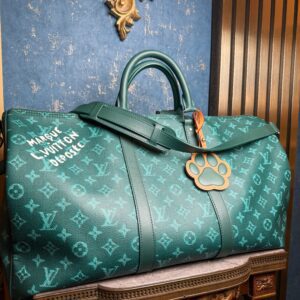 LOUIS VUITTON Keepall Bandouliere 50 Green